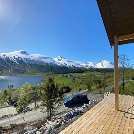 Holiday home Frydenhoiden